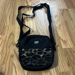 Small vans crossbody